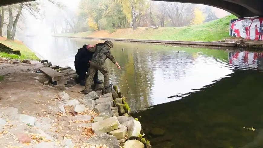 Akcja wydobycia dwóch niewybuchów z Kanału Łuczańskiego w Giżycku 