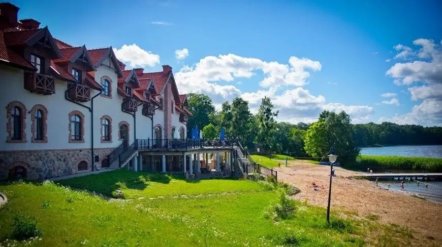 Nowa inwestycja w Folwarku Łękuk na Mazurach