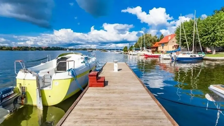 Radni Mrągowa chcą przejęcia przez miasto „Bazy”. Zapowiadają inwestycje w ośrodku