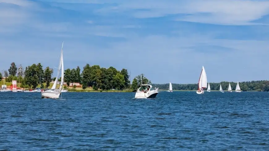 Wypadek na jeziorze Tałty. Zatonęła łódź motorowa