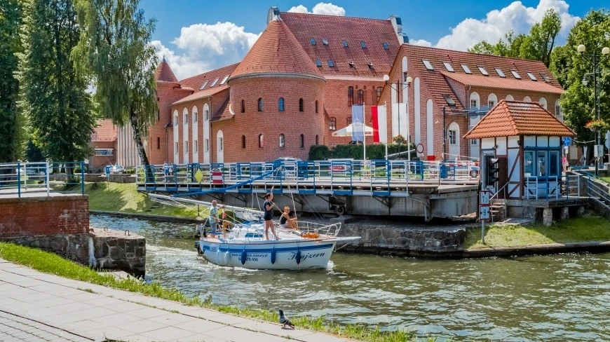 Zabytkowy most na Mazurach czeka pilny remont