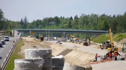 Nowe drogi powstają na Mazurach. Sprawdź, gdzie trwają prace budowlane