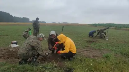 Skarb sprzed wieków odkryty na Warmii i Mazurach. 162 srebrne monety trafią do muzeum