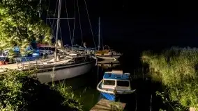 Zdjęcia nocne portu w Wierzbie przy jeziorze Bełdany - zdjęcie 30