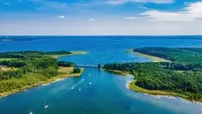 Wąskie żeglarskie gardło na Mazurach, jezioro Kirsajty - zdjęcie 34