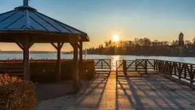 Zachód słońca w Rynie nad jeziorem Ryńskim, październik 2021 r. - zdjęcie 21