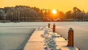 Zimowy wschód i południe w Strandzie nad jeziorem Kisajno - zdjęcie 1