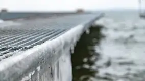 Niegocin i Giżycko skute lodem, grudzień 2020 - zdjęcie 25