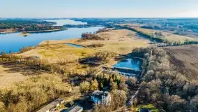 Ruiny pałacu z początku XX wieku w Notyście - zdjęcie 18