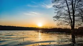 Zachód słońca nad jeziorem Wydmińskim, marzec 2022 - zdjęcie 1