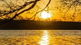 Wschód słońca przy wyspie Wydmińskiej, kwiecień 2022 r. - zdjęcie 21