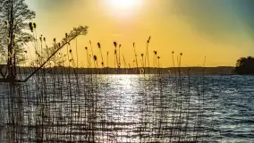 Zachód słońca nad jeziorem Dejguny, marzec 2022 r. - zdjęcie 18