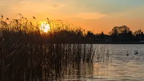 Zachód słońca nad jeziorem Boczne, widoczny z Rydzewa - zdjęcie 27