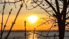 Zachód słońca nad jeziorem Dobskim, kwiecień 2022 - zdjęcie 20