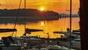 Wschód słońca nad jeziorem Mamry, Stanica Wodna Kietlice, czerwiec 2022 - zdjęcie 47