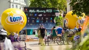 Fotorelacja z muzycznego i sportowego rozpoczęcia wakacji w Mikołajkach - zdjęcie 42