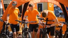 Fotorelacja z muzycznego i sportowego rozpoczęcia wakacji w Mikołajkach - zdjęcie 46