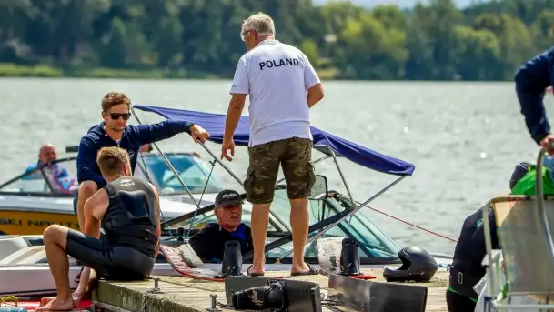Fotorelacja - skoki i jazda figurowa na Jeziorze Ełckim - zdjęcie 11