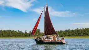 XXIII Zlot Klubu Jacht Oldtimer na zdjęciach Bożeny Klonowskiej - zdjęcie 12