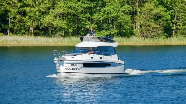 Platinum 35 - jacht produkowany na Mazurach, w stoczni w Giżycku - zdjęcie 10