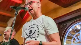 Odsłonięcie gwiazdy w Alei Gwiazd Szantowych w Ognistym Ptaku - Mietek Folk - zdjęcie 33