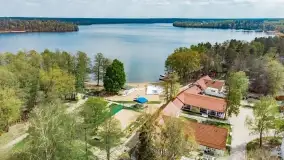 Jezioro Bełdany i miejscowość Kamień z drona, wiosna 2020 - zdjęcie 24