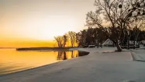 Wschód słońca nad jeziorem Niegocin, grudzień 2022 - zdjęcie 12