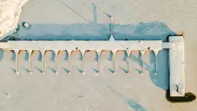 Zimowy wschód słońca w PTTK Wilkasy nad jeziorem Niegocin - zdjęcie 4