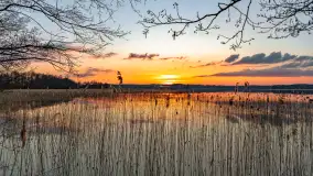 Zachód słońca nad jeziorem Dejguny, Lisi Ogon, kwiecień 2023 r. - zdjęcie 13