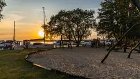 Zachód słońca nad jeziorem Świecajty, widok z Ognistego Ptaka, czerwiec 2023 r. - zdjęcie 3