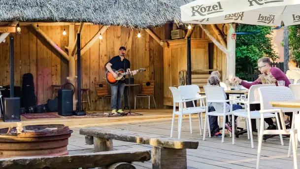 Grają na Mazurach - Grzegorz Polakowski w Tle Dla Mew - zdjęcie 4