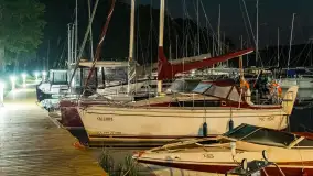 Nocne zdjęcia portu Łabędzi Ostrów, lipiec 2023 r. - zdjęcie 8