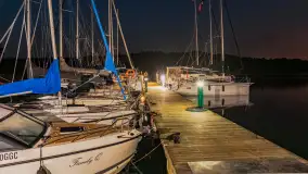 Nocne zdjęcia portu Łabędzi Ostrów, lipiec 2023 r. - zdjęcie 17