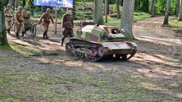 Niezwykła inscenizacja w Wilczym Szańcu. Tym razem o obronie Twierdzy Brzeskiej - zdjęcie 1