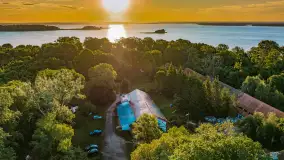 Wschód słońca nad jeziorem Mamry, Stanica Wodna Kietlice, sierpień 2023 r. - zdjęcie 56