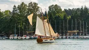 Oldtimery w Strandzie i na jeziorze Kisajno, sierpień 2023 r. - zdjęcie 47