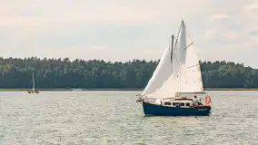 Oldtimery w Strandzie i na jeziorze Kisajno, sierpień 2023 r. - zdjęcie 92