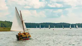 Oldtimery w Strandzie i na jeziorze Kisajno, sierpień 2023 r. - zdjęcie 62