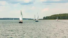 Oldtimery w Strandzie i na jeziorze Kisajno, sierpień 2023 r. - zdjęcie 104