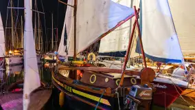 Nocne zdjęcia ze zlotu Oldtimerów w Strandzie, sierpień 2023 r. - zdjęcie 20