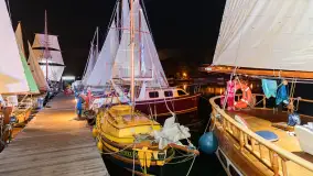 Nocne zdjęcia ze zlotu Oldtimerów w Strandzie, sierpień 2023 r. - zdjęcie 25