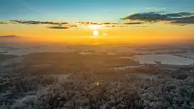 Wschód słońca w okolicach wsi Podlasie, grudzień 2023 r. - zdjęcie 15