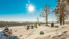 Zamek Krzyżacki, a teraz kościół w Bezławkach w zimowej scenerii, styczeń 2024 r. - zdjęcie 17