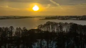 Jezioro Tajty i wieś Wrony przed zachodem słońca, styczeń 2024 r. - zdjęcie 31