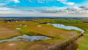 Przedwiośnie i mazurskie rozlewiska na polach i łąkach, luty 2024 r. - zdjęcie 23