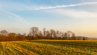 Zachód słońca nad Mazurskimi polami, Wopławki, marzec 2024 r.