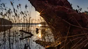 Zachód słońca w zatoce Skonał, nad jeziorem Tałty, marzec 2024 r. - zdjęcie 12