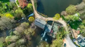 Młyn wodny i jaz we wsi Krutyński Piecek, kwiecień 2024 r. - zdjęcie 17