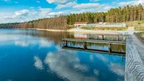 Wiosenny spacer nad jeziorem Wydmińskim, marzec 2024 r. - zdjęcie 1