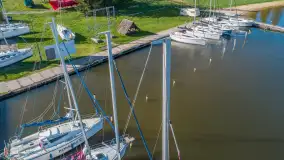 Port Ryn Marina Sośnica z drona, kwiecień 2024 r. - zdjęcie 15